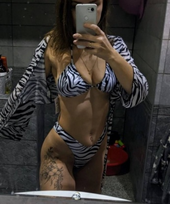 Встречусь в Москве с состоятельным джентльменом для приятных встреч и незабываемого времяпровождения. Мои услуги - это настоящий рай для тебя. Я знаю, как доставить наслаждение и удовлетворить твои самые сокровенные фантазии. У меня есть много возможностей для нашего удовольствия, и я готова подарить тебе незабываемые моменты страсти и наслаждения. Проверь мои отзывы, фото и убедись сам в моей прекрасной внешности и профессионализме. Жду нашей встречи в Москве!💋🌹 7120, 22 года